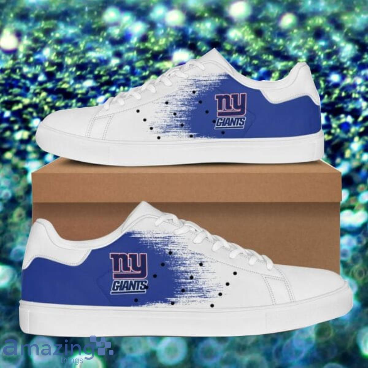 You need to check out these New York Giants Nike shoes