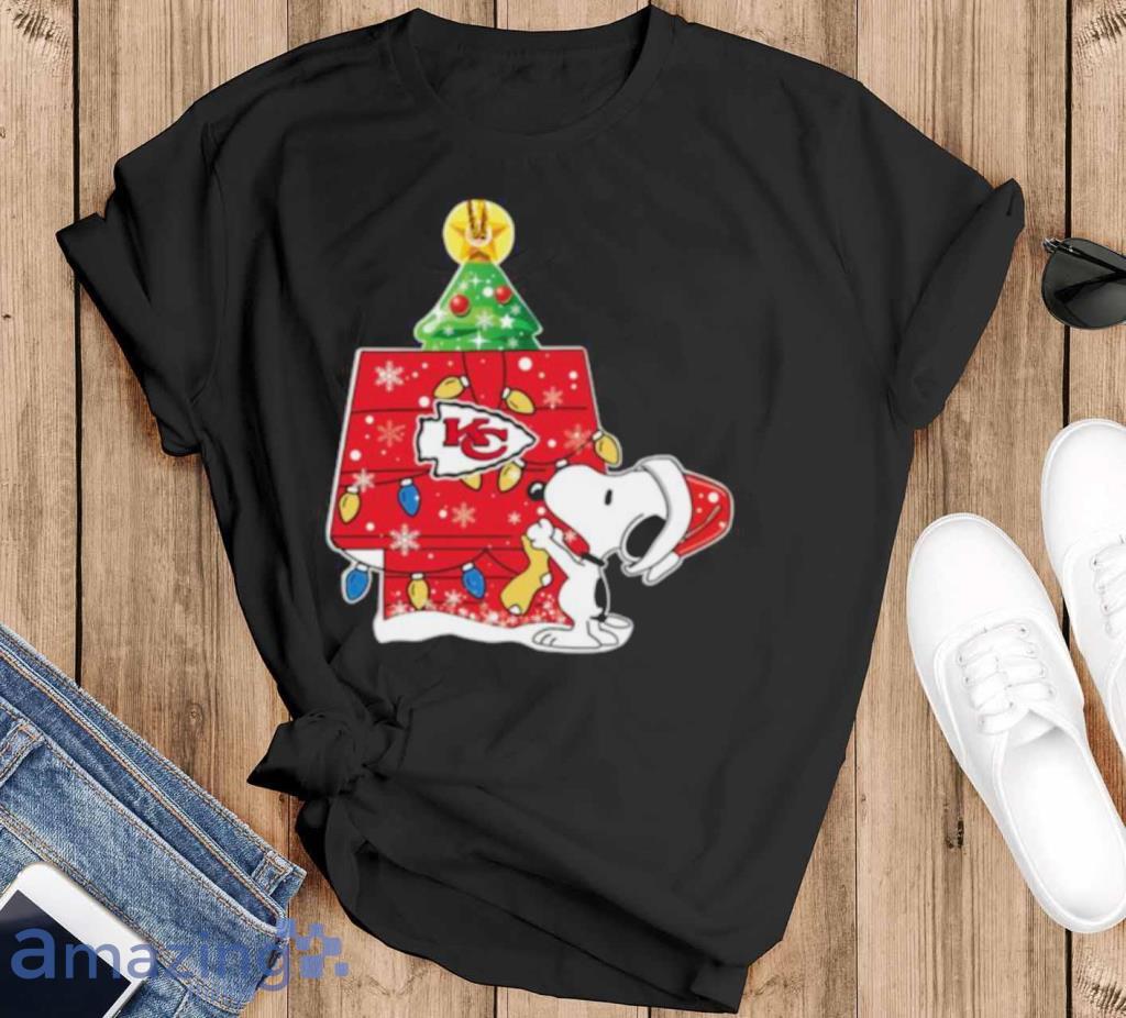 Snoopy Santa Hat Kansas City Chiefs Christmas Shirt