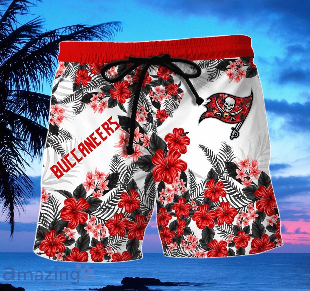 Tampa Bay Buccaneers Hawaiian Shirt, Shorts, Combo Hawaiian Shirt And Shorts Best Gift For Men And Women Fans image Tampa Bay Buccaneers Hawaiian Shirt, Shorts, Combo Hawaiian Shirt And Shorts Best Gift For Men And Women Fans Product Photo 3