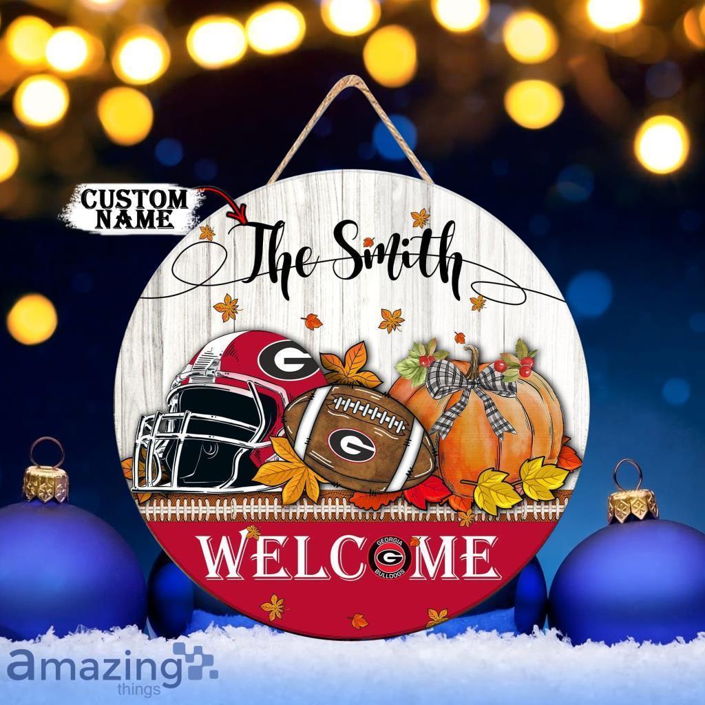 NCAA Georgia Bulldogs Personalized Family Name Round Wood Sign Thanksgiving Ornament image NCAA Georgia Bulldogs Personalized Family Name Round Wood Sign Thanksgiving Ornament Product Photo 1