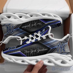 New York Yankees Running Christmas Max Soul Sneakers Product Photo 1