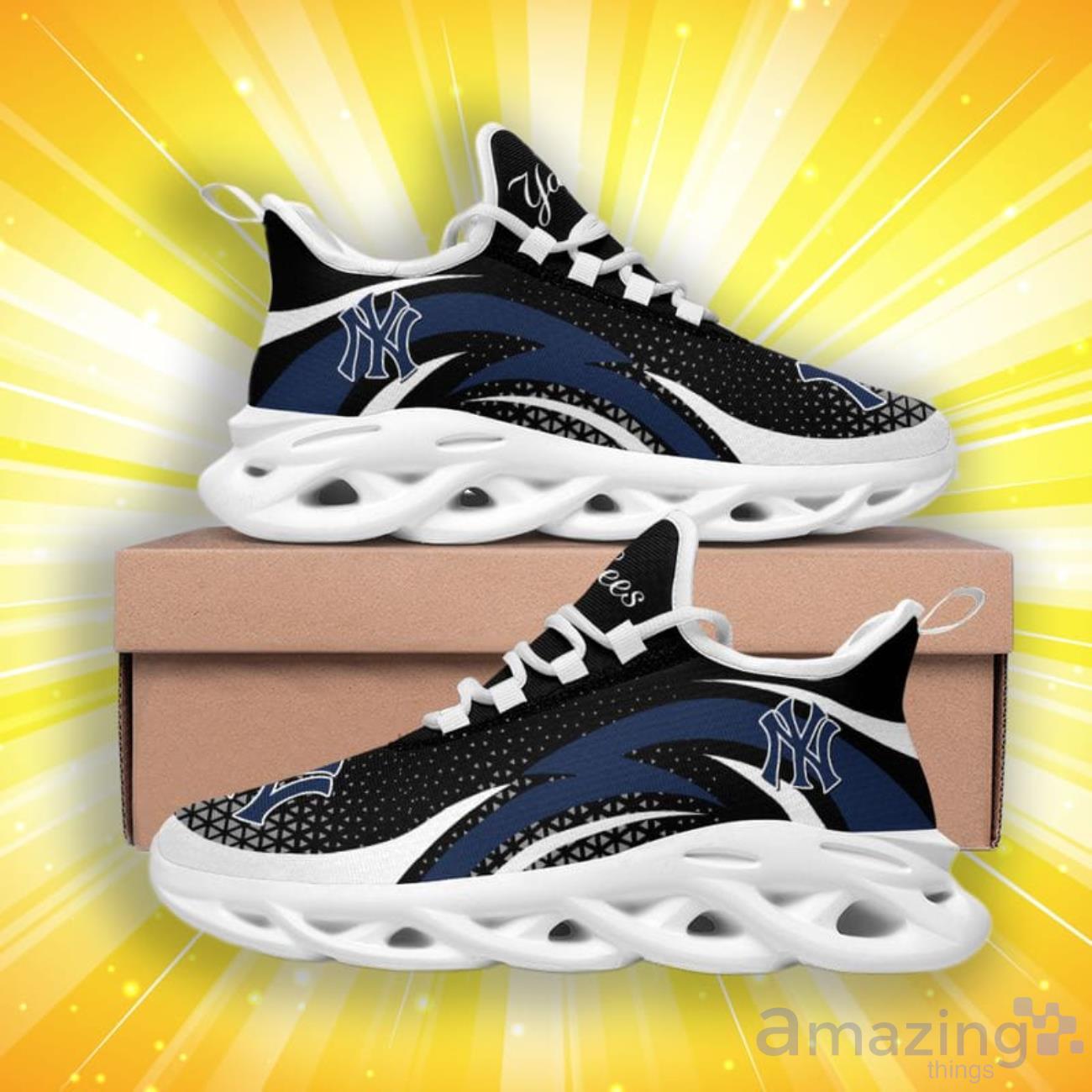 New York Yankees Triangle Abstract Pattern Limited Edition Christmas Max Soul Shoes image New York Yankees Triangle Abstract Pattern Limited Edition Christmas Max Soul Shoes Product Photo 4