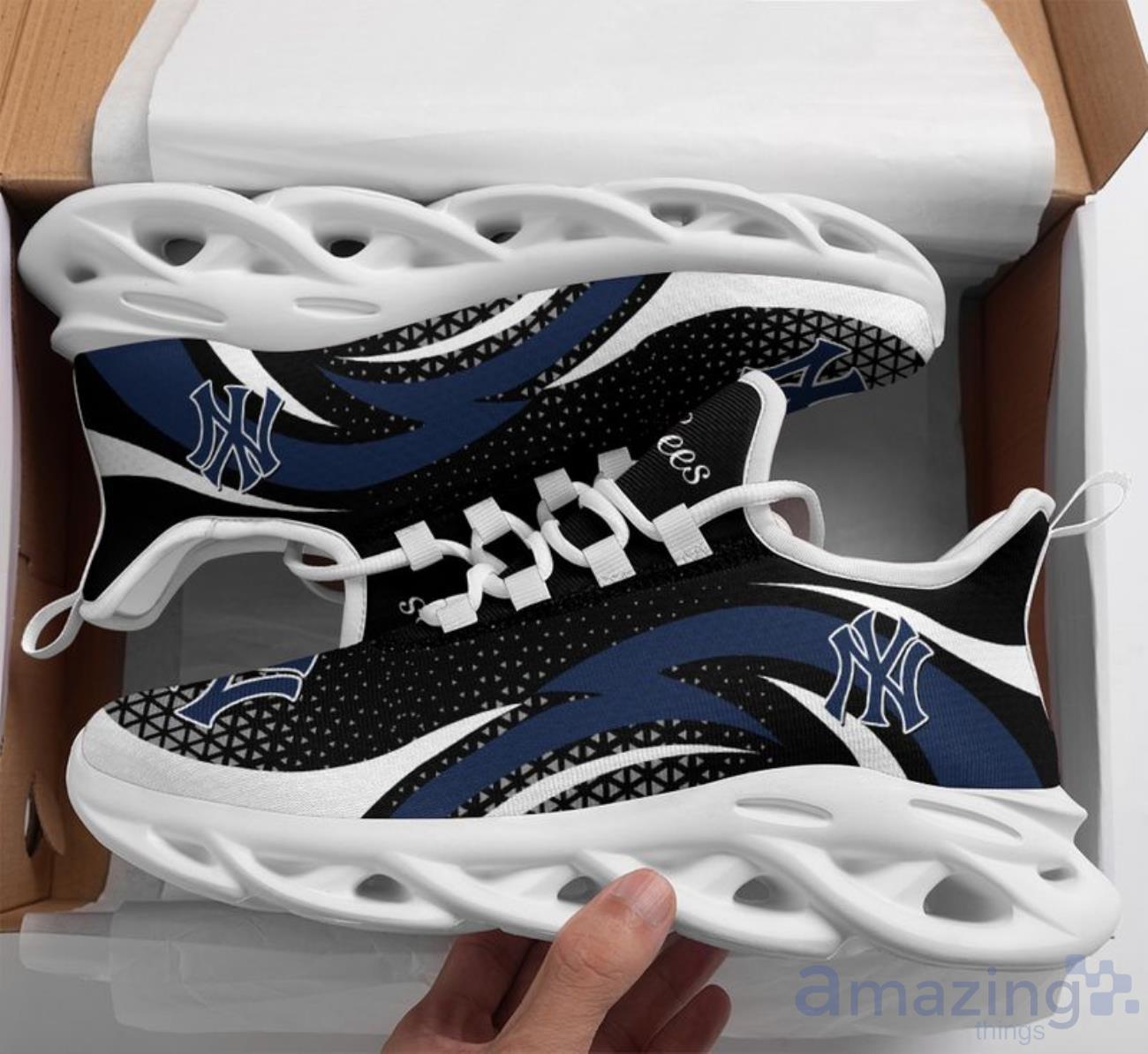 New York Yankees Triangle Abstract Pattern Limited Edition Christmas Max Soul Shoes image New York Yankees Triangle Abstract Pattern Limited Edition Christmas Max Soul Shoes Product Photo 1