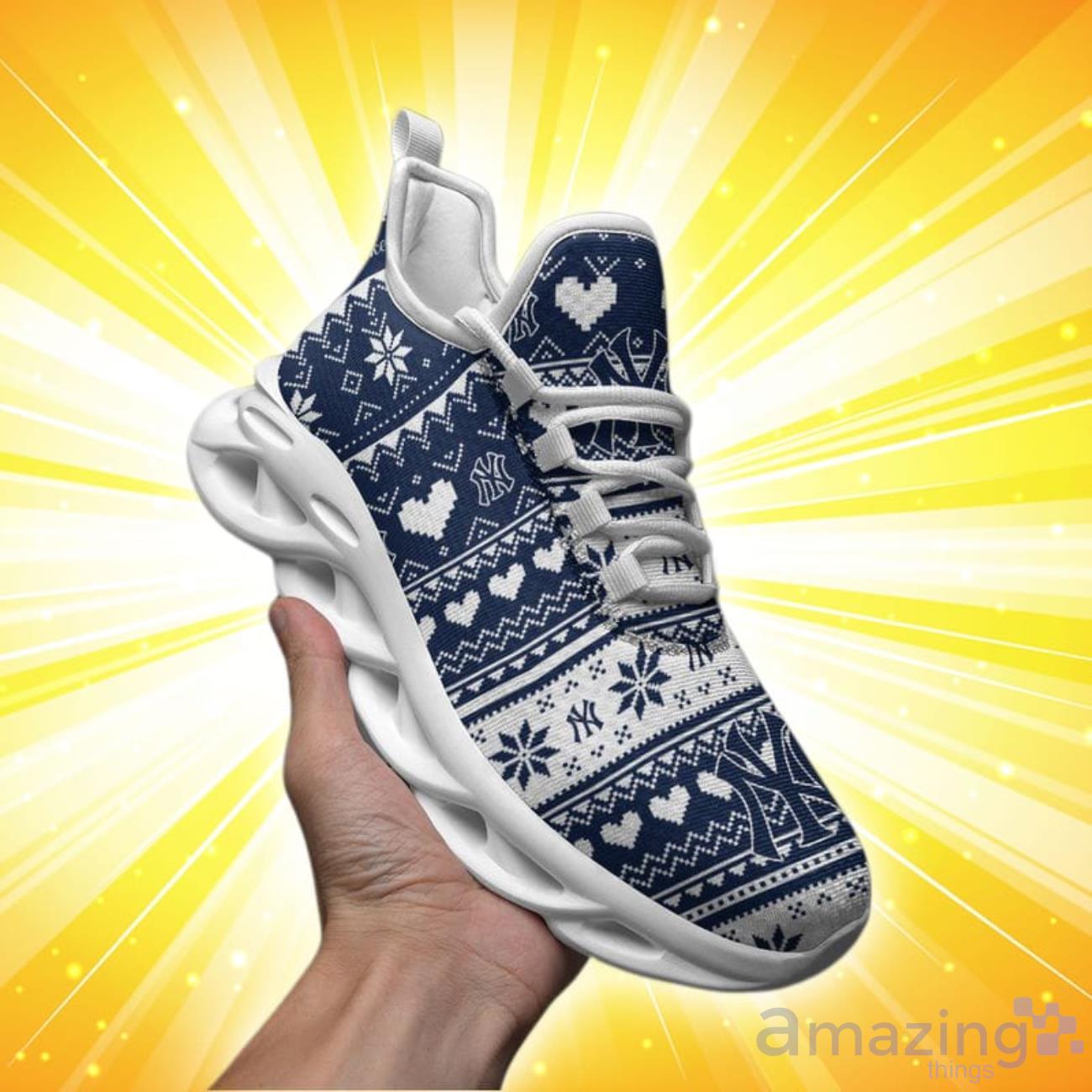 New York Yankees X Max Patterns Limited Edition Christmas Max Soul Shoes image New York Yankees X-Max Patterns Limited Edition Christmas Max Soul Shoes Product Photo 2