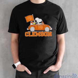 Snoopy and Woodstock driving car Clemson Tigers shirt - Black Unisex T-Shirt