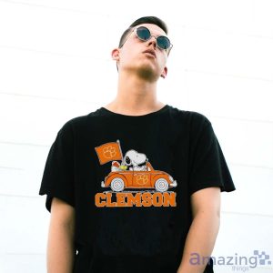 Snoopy and Woodstock driving car Clemson Tigers shirt - G500 Gildan T-Shirt