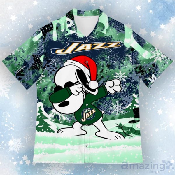 Seattle Seahawks Are Coming To Town Snoopy Christmas T-Shirt - T-shirts Low  Price