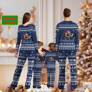 Chicago Bears Team Custom Name Christmas Pajamas For Fans Product Photo 2