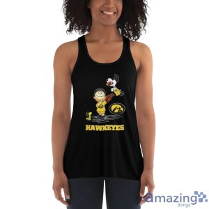 Iowa Hawkeyes The Peanuts T-Shirt Gift For Fans - Women's Flowy Racerback Tank
