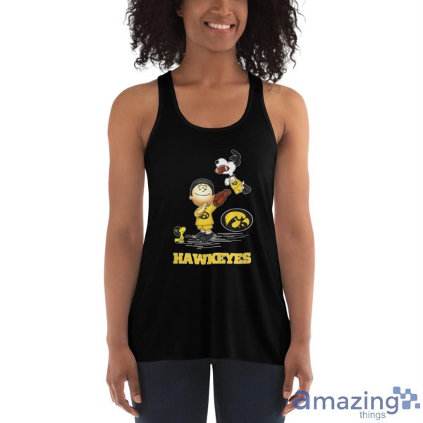 Iowa Hawkeyes The Peanuts T-Shirt Gift For Fans - Women's Flowy Racerback Tank