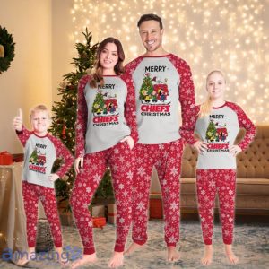 Merry Kansas City Chiefs Christmas Limited Edition Pajamas Set Product Photo 1