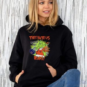 NFL Chicago Bears Grinch They Hate Us Because Grinch They Aint Us Bears Shirt - Unisex Hoodie