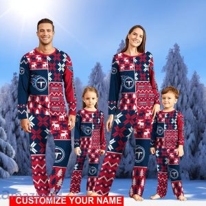 Tennessee Titans Pajamas Set Cute Gift Custom Name Christmas snowflake pattern Pajamas Christmas Gift For Family Product Photo 1