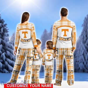 Tennessee Volunteers Pajamas Set Cute Gift Family Custom Name Christmas Gift Football Team Pajamas Set Cute Gift Product Photo 2
