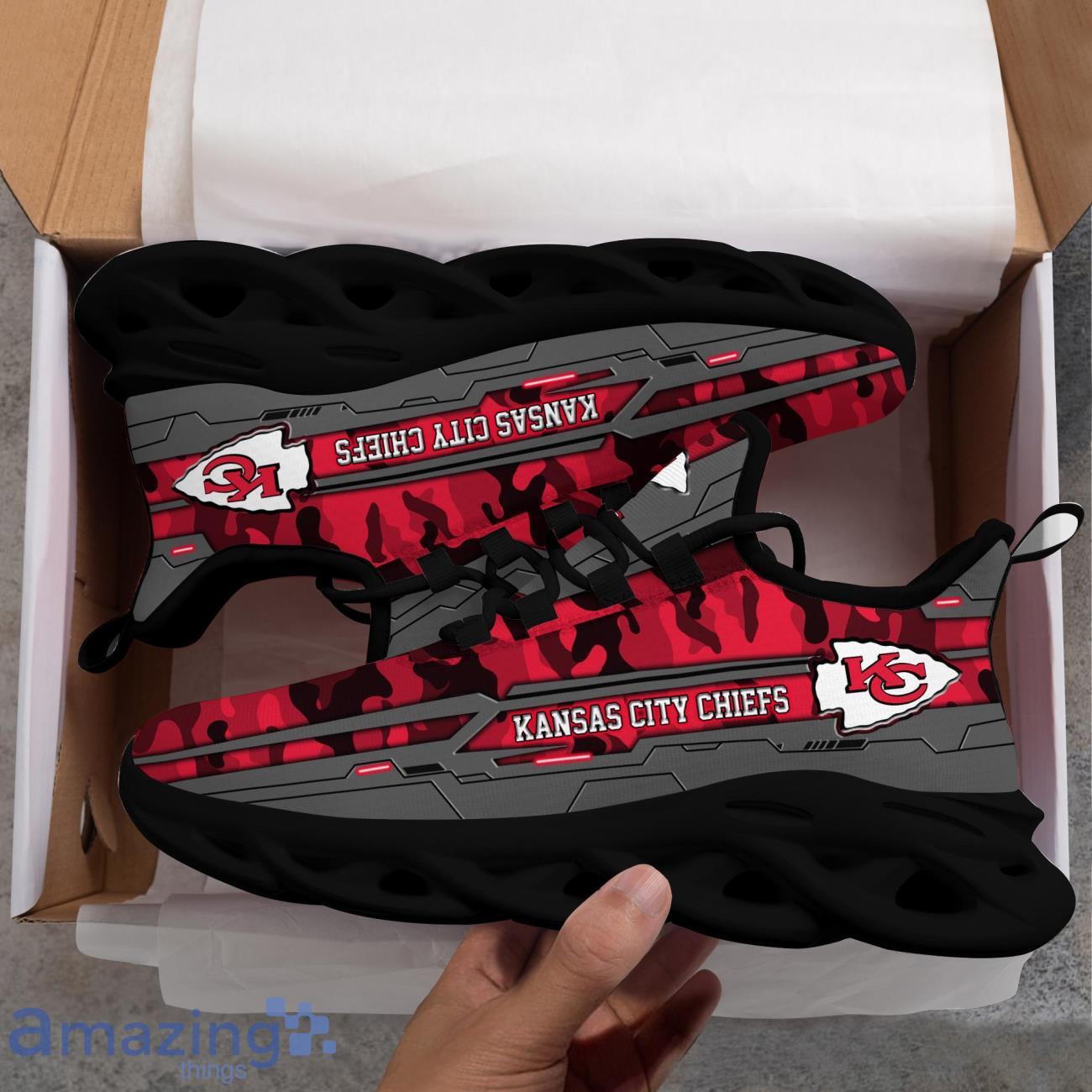 Kansas City Chiefs Custom Name Clunky Max Soul Sneakers image Kansas City Chiefs Custom Name Clunky Max Soul Sneakers Product Photo 2