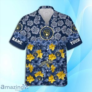 Milwaukee Brewers MLB Flower Hawaiian Shirt And Short Custom Name For Fans image Milwaukee Brewers MLB Flower Hawaiian Shirt And Short Custom Name For Fans Product Photo 3