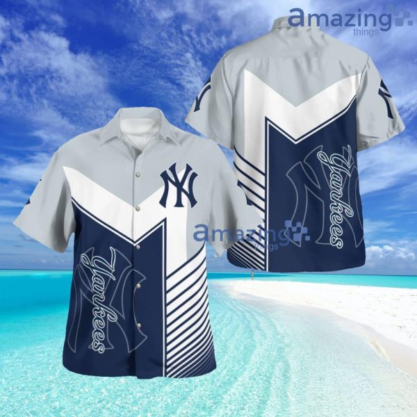 New York Yankees Standard Button Down Tropical Hawaiian Shirt Product Photo 1