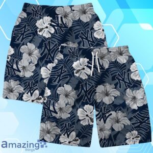New York Yankees MLB Team Logo Hawaiian Shirt And Short Vintage Pattern image New York Yankees MLB Team Logo Hawaiian Shirt And Short Vintage Pattern Product Photo 4