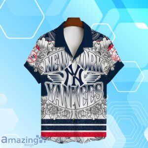 New York Yankees Team Logo Colorful Pattern Hawaiian Shirt And Short image New York Yankees Team Logo Colorful Pattern Hawaiian Shirt And Short Product Photo 2