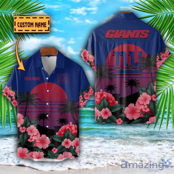 New York Giants NFL Team Hawaiian Shirt And Shorts Floral Beach Pattern Custom Name Product Photo 1
