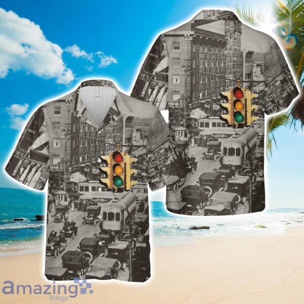 Frist electric traffic signal in Cleveland Ohio Hawaiian Shirt Hoilday Summer Gift Product Photo 1