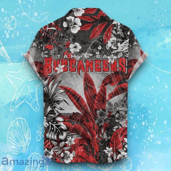 Tampa Bay Buccaneers Hawaiian Shirt Tropical Skull Halloween For Fans Product Photo 2