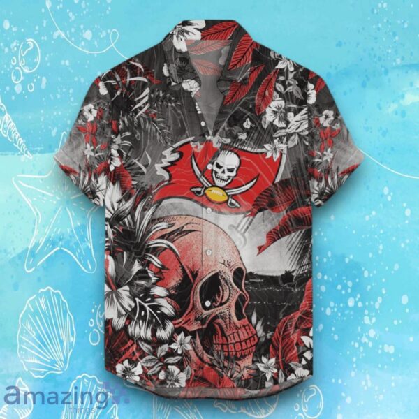 Tampa Bay Buccaneers Hawaiian Shirt Tropical Skull Halloween For Fans Product Photo 1