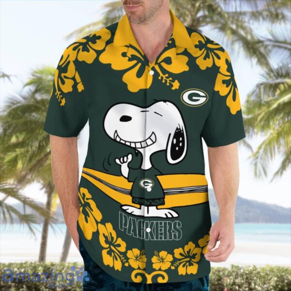 Green Bay Packers Flower Cute Snoopy Smile Hawaiian Shirt Summer Gift Product Photo 2