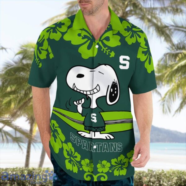 Michigan State Spartans Flower Cute Snoopy Smile Hawaiian Shirt Summer Gift Product Photo 1