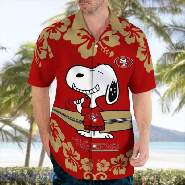 San Francisco 49ers Flower Cute Snoopy Smile Hawaiian Shirt Summer Gift Product Photo 2