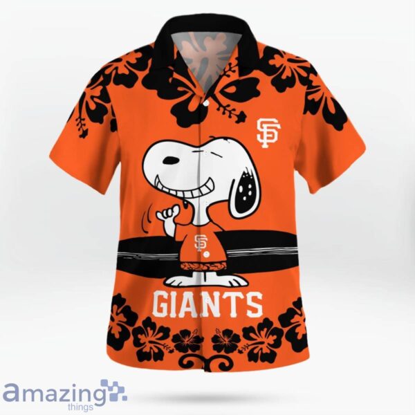 San Francisco Giants Flower Cute Snoopy Smile Hawaiian Shirt Summer Gift Product Photo 2