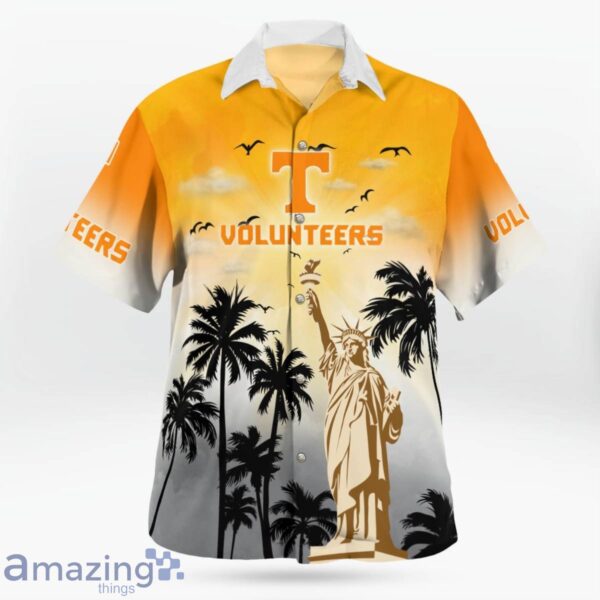 Tennessee Volunteers Statue Of Liberty Pround Hawaiian Shirt For Summer Product Photo 2